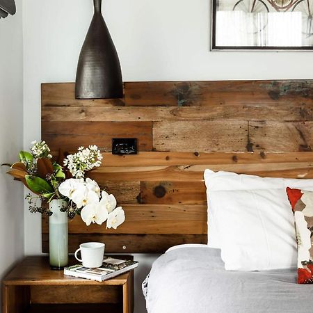 Timber Door Luxury Accommodation Geelong Exteriér fotografie